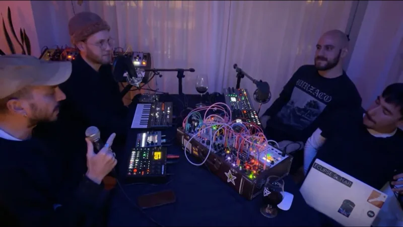 ESPEJISMOS streaming session in the studio